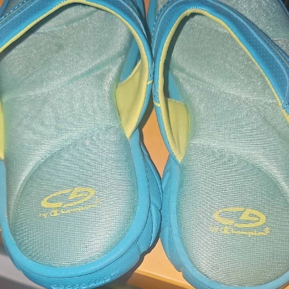 C9 By Champion Blue and Yellow Memory Foam Flip Flops Size 13/1